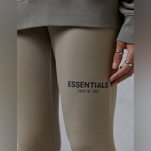Fear of God Essentials Leggings